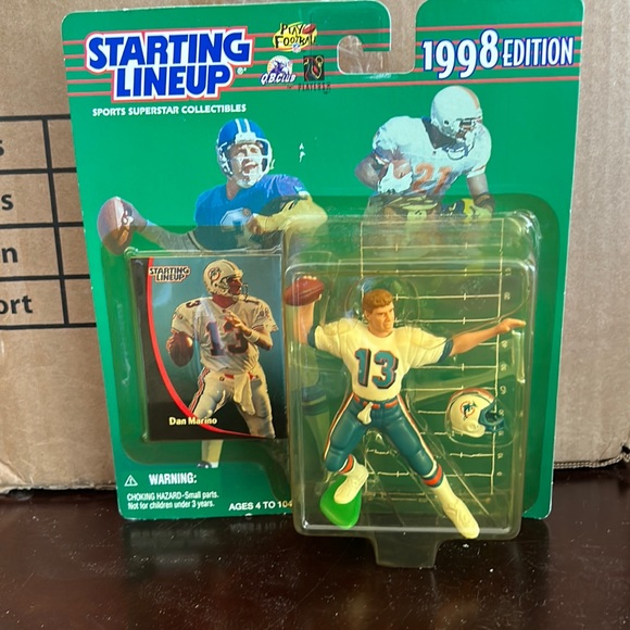 Dan Marino 1998 Collectable Card/ Figurine - Picture 1 of 2